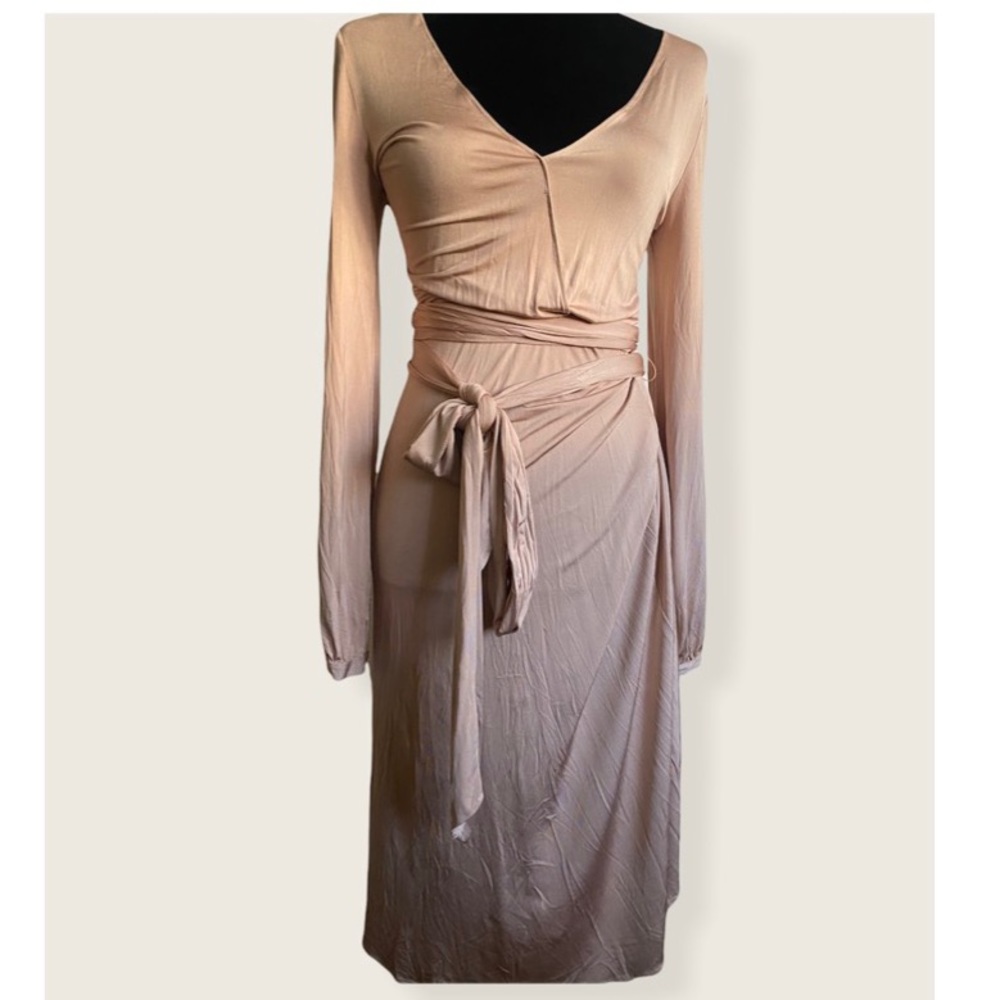 Theory long sleeve wrap dress nude size P